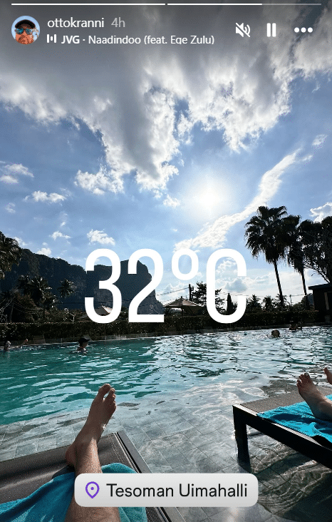 Uima-allasnäkymä, lämpötila 32 celsiusastetta, jaettu Otto Krannin ja harhaanjohtavan sijaintitunnisteen kanssa Tesoman uimahallille Tampereella.